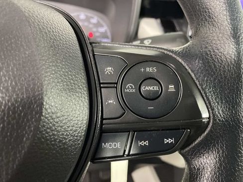 Used 2024 Toyota Corolla Cross L AWD/4WD image 16