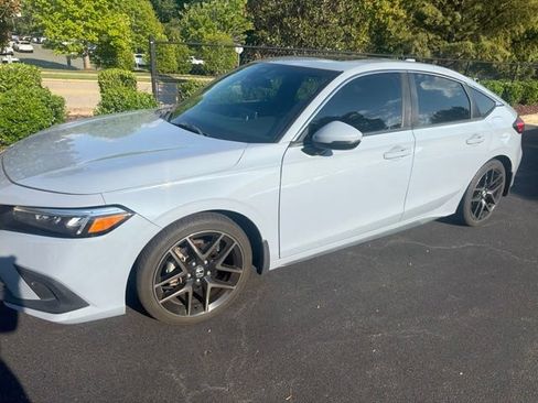 Used 2022 Honda Civic Sport Touring image 8