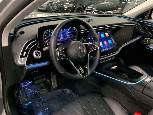 Used 2025 Mercedes-Benz E 450 4MATIC All-Terrain Wagon image 18