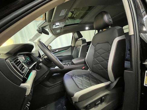 New 2026 Volkswagen Atlas Peak Edition AWD/4WD image 10