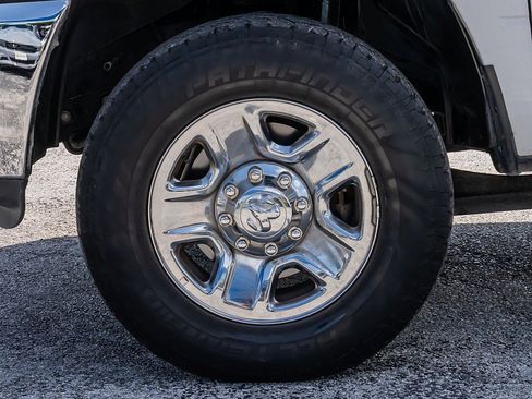 Used 2018 RAM 2500 Tradesman w/ Chrome Appearance Group AWD/4WD image 32