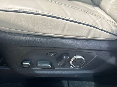 Used 2023 Hyundai Palisade Calligraphy image 49