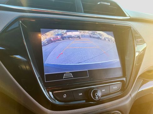 Used 2021 Chevrolet TrailBlazer LT w/ Convenience Package image 13