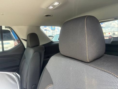 Used 2020 Chevrolet Traverse LT FWD image 9
