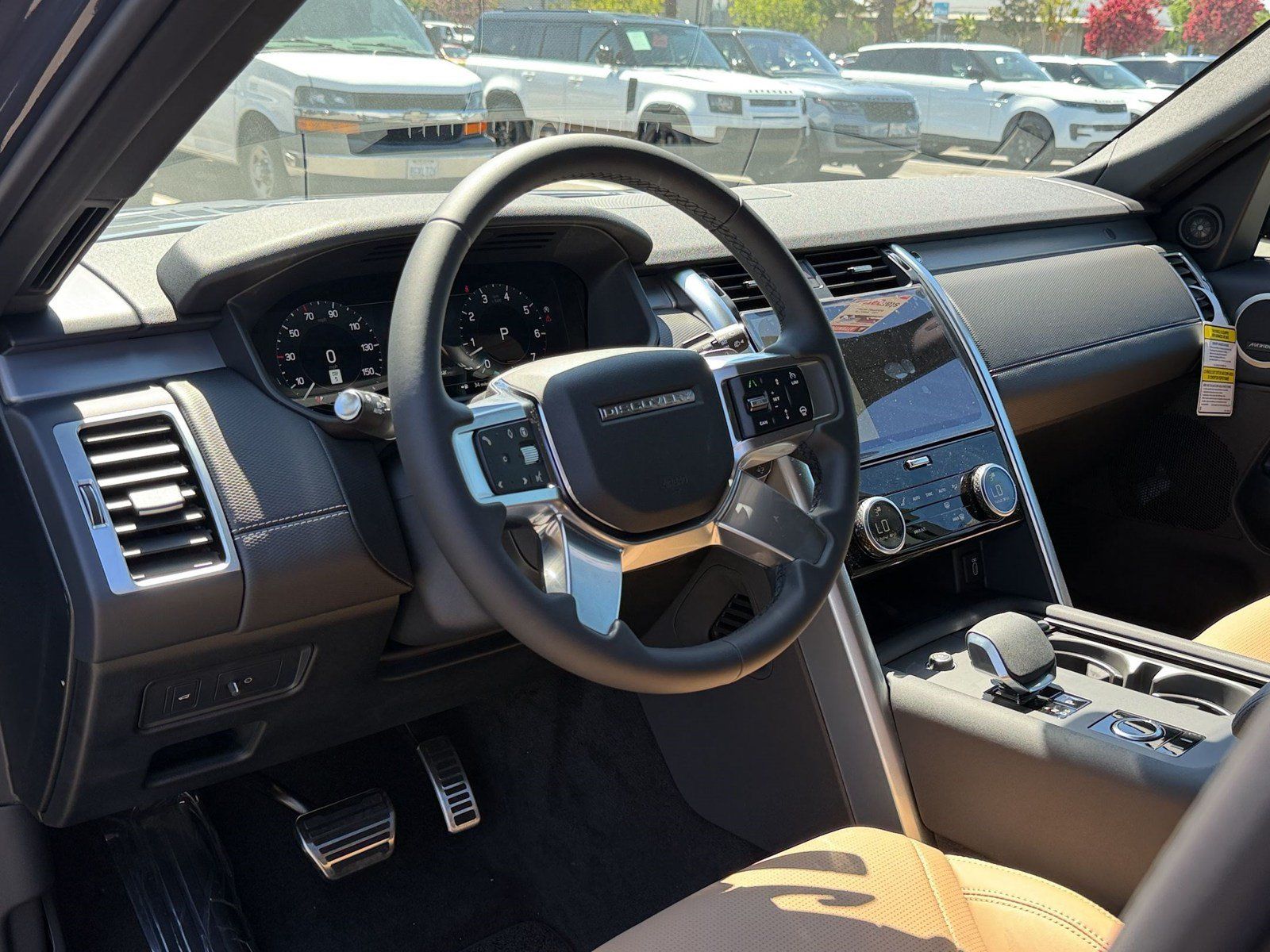 New 2026 Land Rover Discovery Limited Edition AWD/4WD image 4