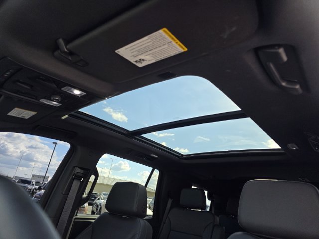 Used 2024 Chevrolet Tahoe LT w/ LT Signature Plus Package AWD/4WD image 24