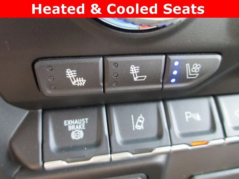 Used 2023 GMC Sierra 3500 Denali w/ Denali Ultimate Package image 19