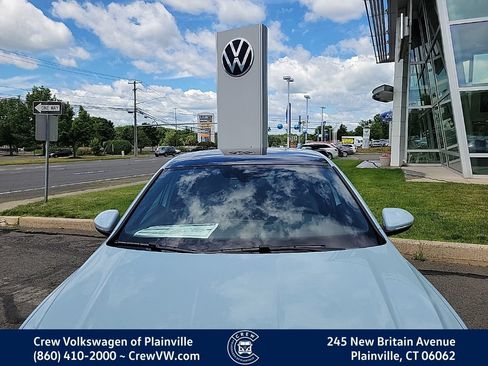 New 2026 Volkswagen Jetta GLI Autobahn FWD image 23