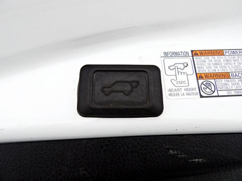 Used 2016 Toyota RAV4 XLE image 14