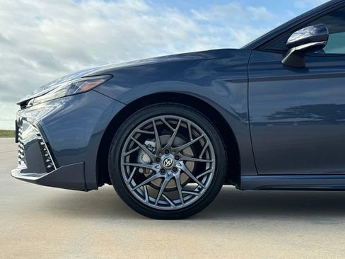 Used 2026 Toyota Camry XSE w/ Premium Package FWD image 5