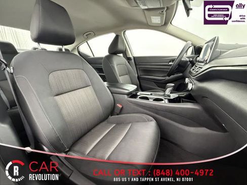 Used 2024 Nissan Altima 2.5 SV image 49