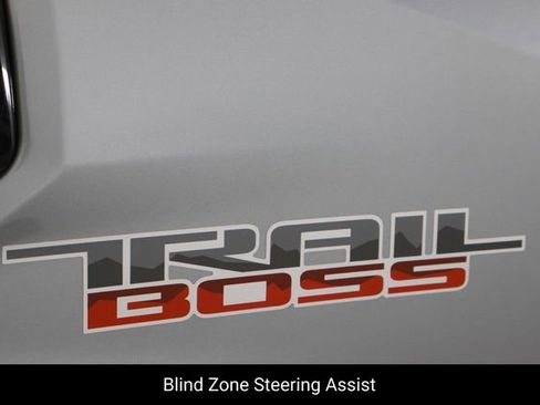 Used 2023 Chevrolet Colorado Trail Boss w/ Technology Package image 34