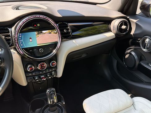 Used 2022 MINI Cooper S w/ Signature Upholstery Package FWD image 28