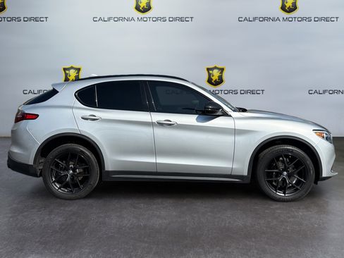 Used 2020 Alfa Romeo Stelvio w/ Nero Edizione image 6