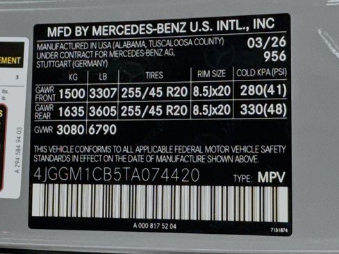 New 2026 Mercedes-Benz EQE 320 4MATIC SUV image 23