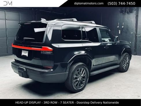 Used 2026 Lexus GX 550 w/ Accessory Package (2T) AWD/4WD image 7