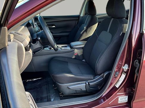 Used 2024 Nissan Sentra SV FWD image 21