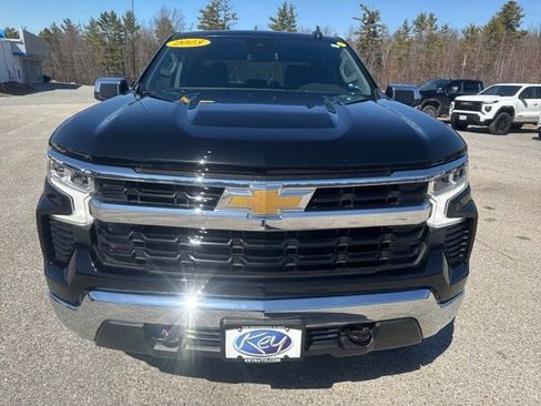 Used 2023 Chevrolet Silverado 1500 LT AWD/4WD image 2