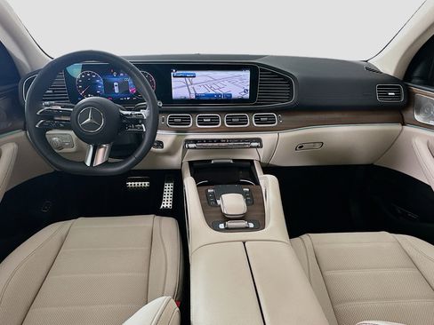 Certified 2026 Mercedes-Benz GLS 450 4MATIC image 29