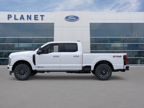 New 2026 Ford F250 Platinum w/ FX4 Off-Road Package AWD/4WD image 3