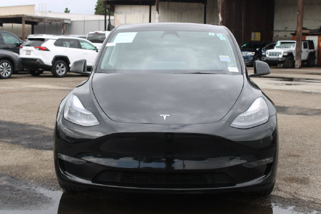 Used 2024 Tesla Model Y Performance AWD/4WD image 2