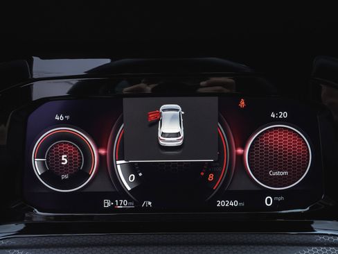 Used 2024 Volkswagen GTI SE image 19