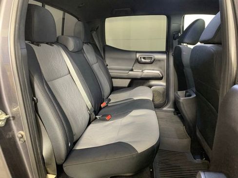 Used 2021 Toyota Tacoma TRD Sport w/ Technology Package image 26