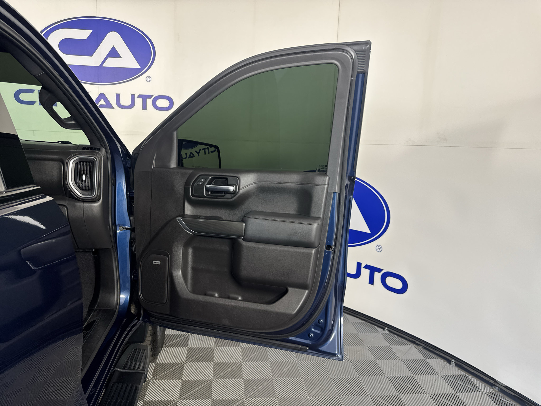 Used 2019 GMC Sierra 1500 AT4 w/ AT4 Premium Package AWD/4WD image 36