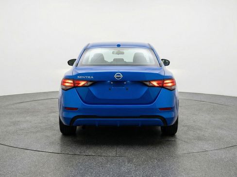 Used 2025 Nissan Sentra SV image 7