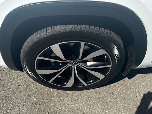 New 2026 Volkswagen Atlas SEL Premium R-Line AWD/4WD image 6