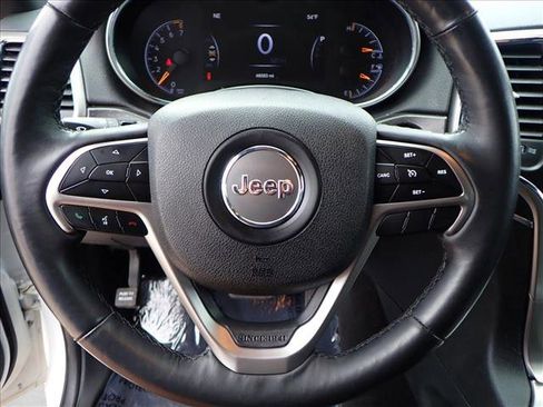 Used 2018 Jeep Grand Cherokee Limited image 15
