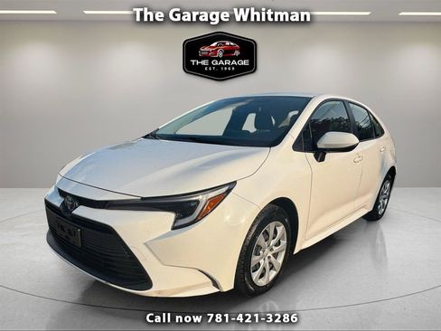 Used 2023 Toyota Corolla LE FWD image 1