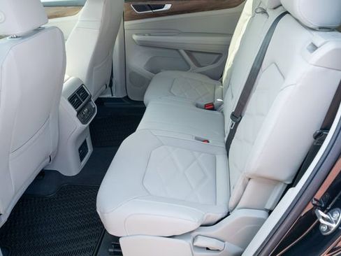 New 2026 Volkswagen Atlas SE FWD image 30