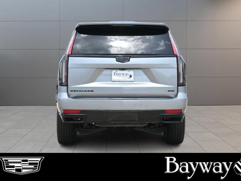 Used 2023 Cadillac Escalade Premium Luxury w/ Performance Package RWD image 7