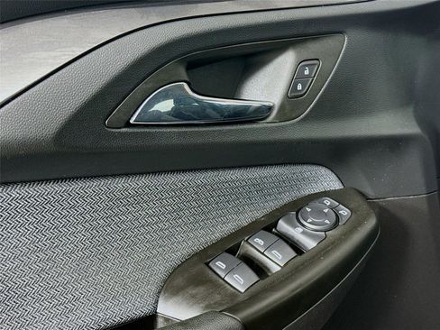 Used 2023 Chevrolet TrailBlazer LT w/ Convenience Package image 17