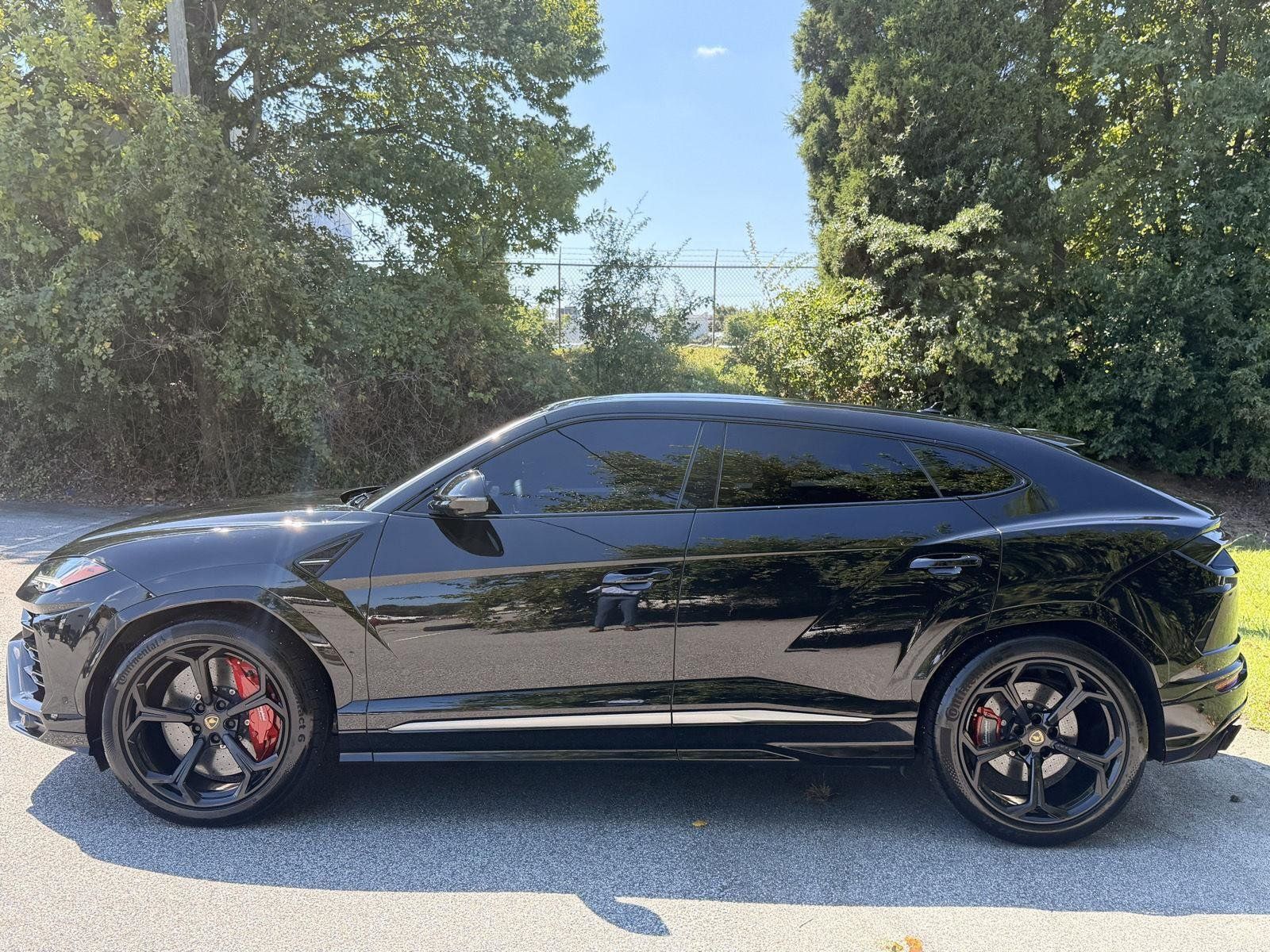 Used 2020 Lamborghini Urus AWD/4WD image 47