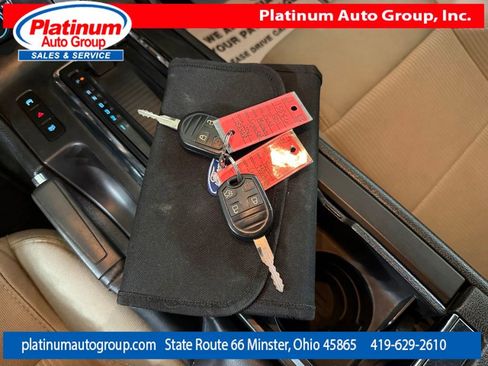 Used 2011 Ford Mustang Convertible RWD image 21