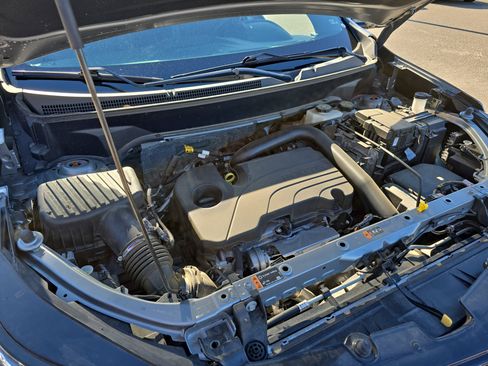 Used 2023 Chevrolet Equinox RS image 31