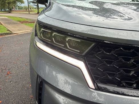 Used 2022 Kia Sorento SX AWD/4WD image 9