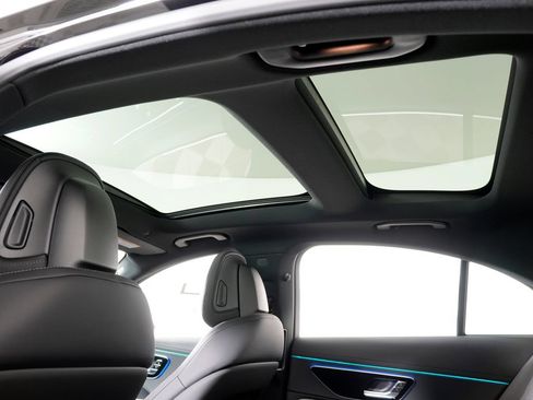 New 2027 Mercedes-Benz E 53 AMG e 4MATIC Sedan image 16