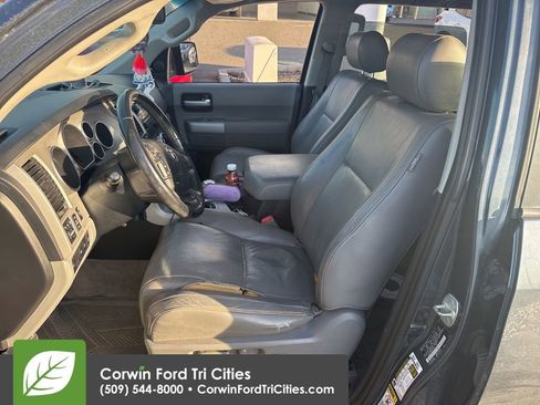 Used 2008 Toyota Sequoia Limited image 12
