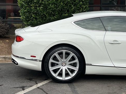 Used 2020 Bentley Continental GT image 20