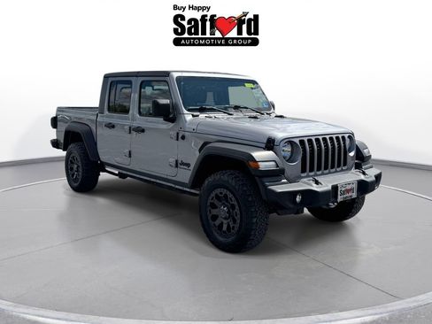 Used 2020 Jeep Gladiator Sport w/ Quick Order Package 23S AWD/4WD image 10