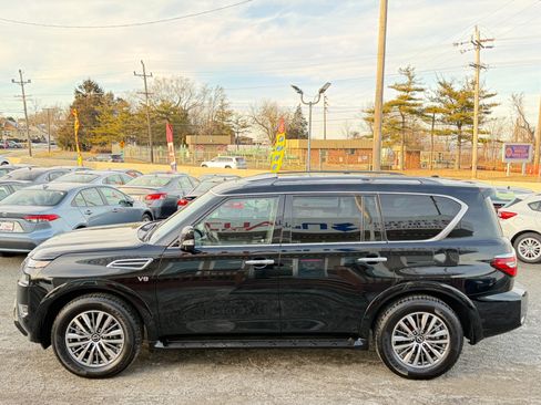 Used 2021 Nissan Armada SL w/ Captain's Chairs Package image 8