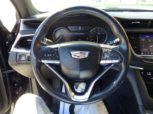 Used 2024 Cadillac XT6 Luxury w/ LPO, Floor Liner Package AWD/4WD image 23