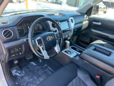 Used 2020 Toyota Tundra SR5 w/ SR5 Upgrade Package image 17