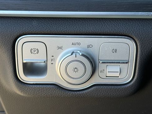 Used 2023 Mercedes-Benz GLE 350 image 27