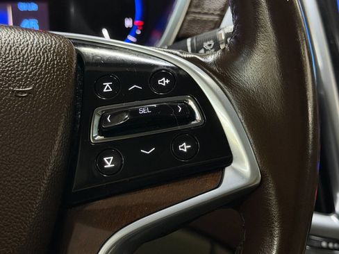 Used 2015 Cadillac SRX Luxury w/ Driver Awareness Package image 36