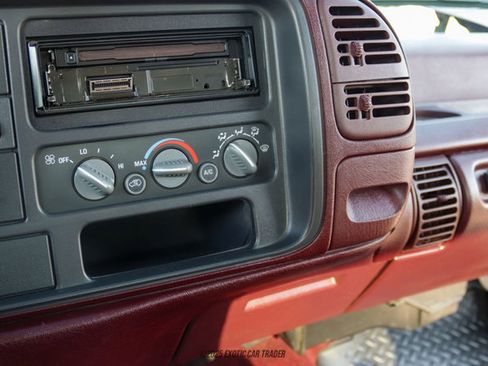 Used 1995 GMC Sierra 1500 SL AWD/4WD image 30