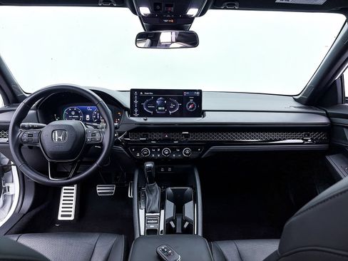 Used 2023 Honda Accord Sport image 32